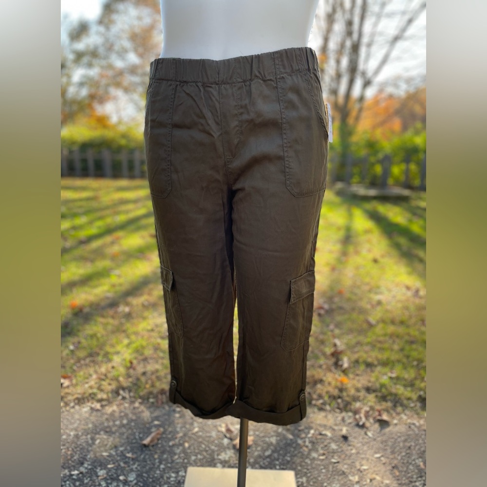 Coldwater Creek Brown Tencel Cargo Crop Pants - Size Medium - NWT
